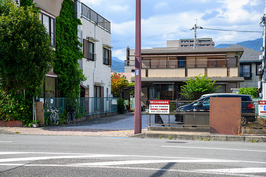 駐車場2