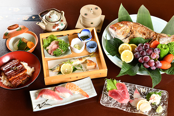 旬の食材楽しめるコース料理
